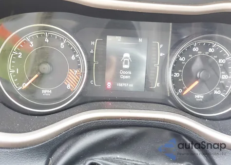 2015 Jeep Cherokee Latitude z USA, uszkodzony, nr VIN 1C4PJLCS1FW612093